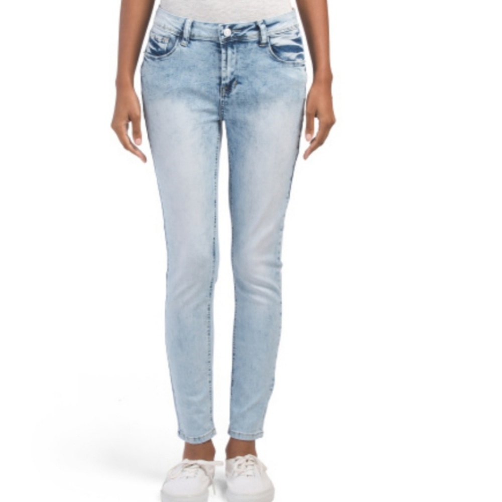 [Kensie] Mid Rise Ankle Biter Jeans